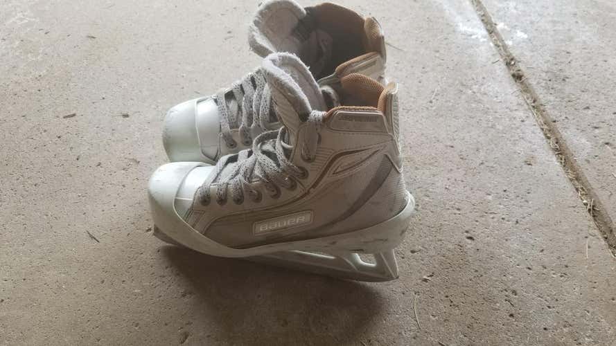 Bauer Supreme ONE100 Goalie Skates Youth Shoe Size 4.5