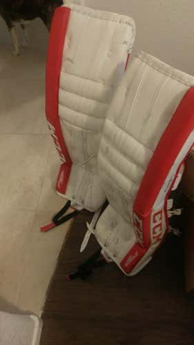 CCM Extreme Flex II Goalie Leg Pads Senior 34+1