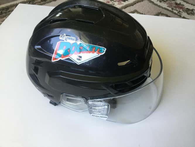 Pro Stock Kelowna Rockets CCM Resistance 100 Helmet - Size Medium