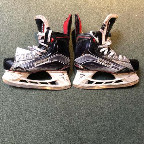 5.5 EE Bauer Vapor X900 Skates