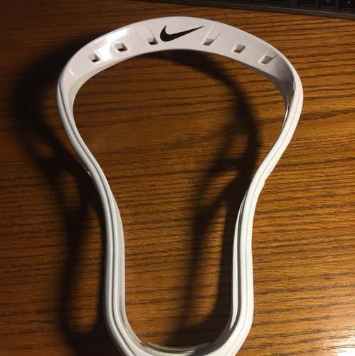 New Unstrung Nike Lakota U Head (No Trades)