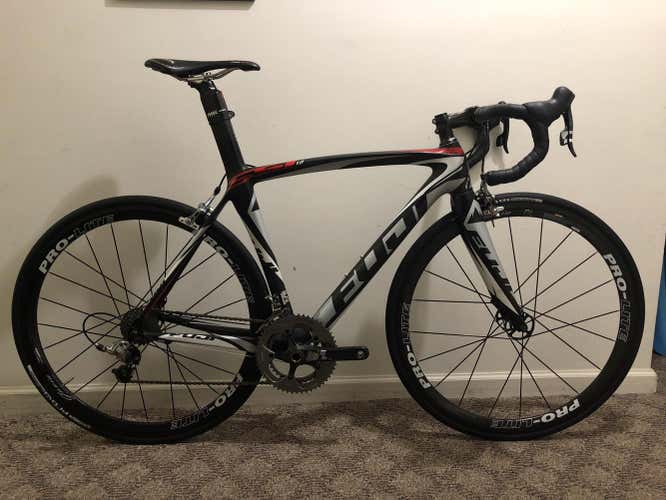 Fuji SST 1.0  SRAM Gavia Pro-Lite Carbon Wheelset 54cm