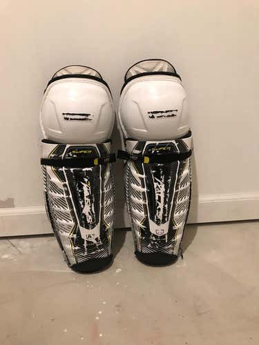 CCM Shin Pads Junior 13”