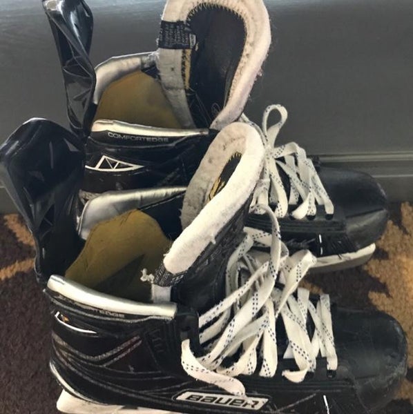 Bauer 1S Supreme Skates w/2 Sets of Black Stepsteel - Excellent Cond.!