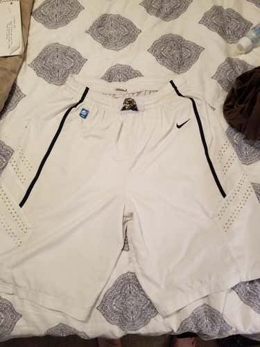 Nike Men's Pitt Basketball On-Court Shorts (Home)