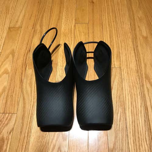 Brand New Shot Fenders Senior Size 9-12