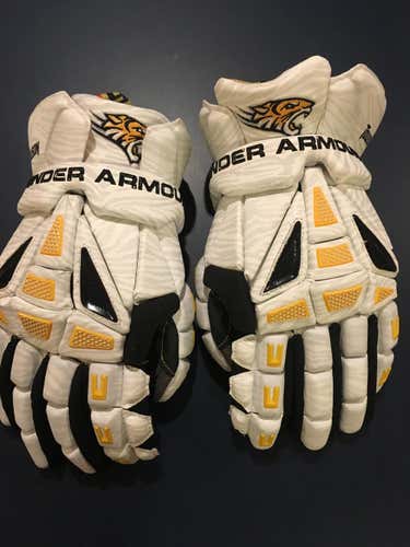 Towson University Under Armour Charge 2 Gloves