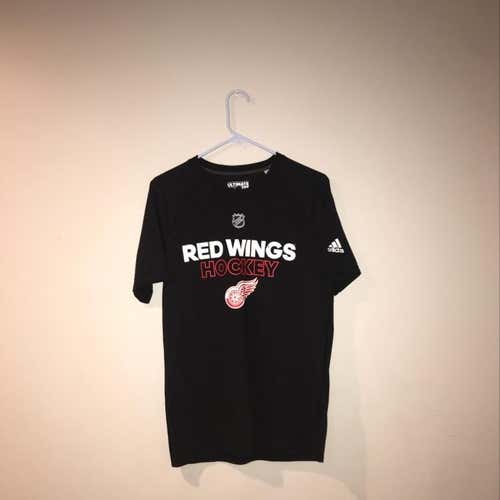 CCM Hockey Medium Shirt
