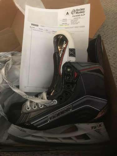 New Bauer Vapor X700 Skates Senior Size 7.5