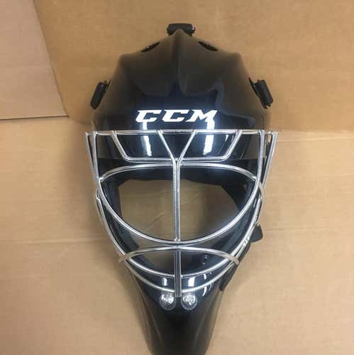 Ccm  9000 Cat Eye Goalie Mask Size Large