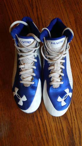 Under Armour Cleats - Size 7