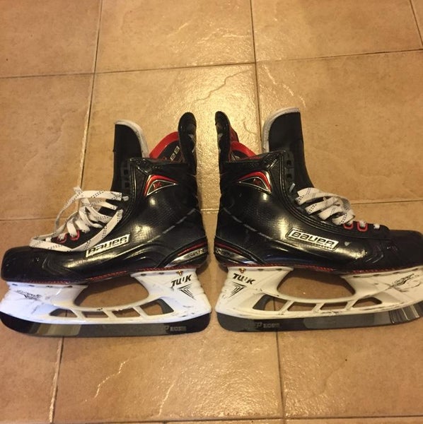 LIKE NEW- Bauer Vapor 1X 2.0s Step Blacksteel