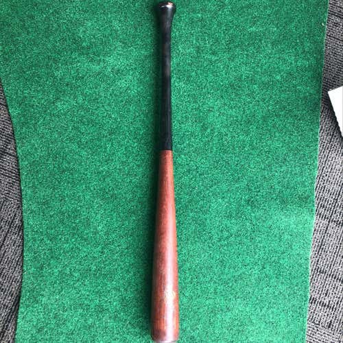 Louisville Slugger  M9 C271 Wood Ba