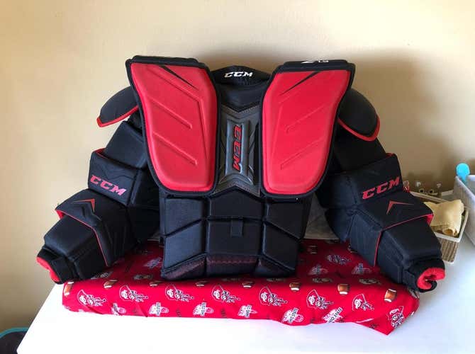 CCM E 1.9 Senior Chest Protector