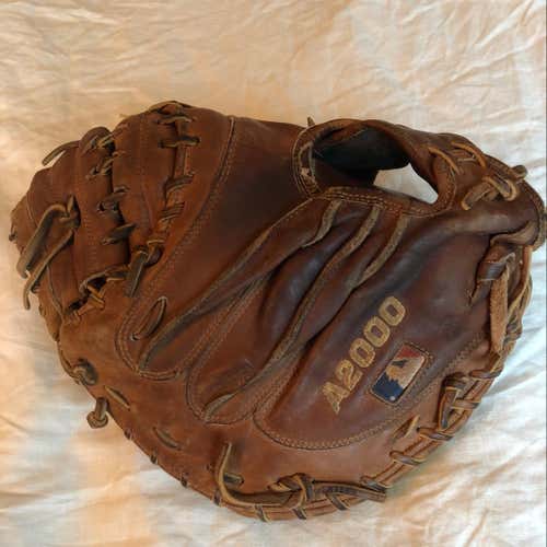 Wilson A2000 1790 34” Pro Issue catchers Mitt