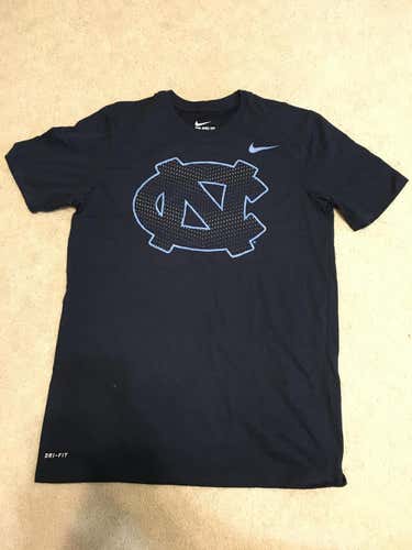 New Nike Dry Fit UNC Shirt