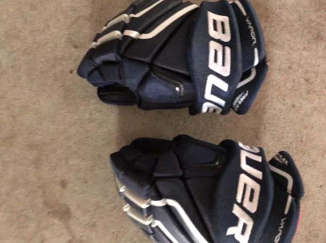 New Bauer Vapor 100x Size 12 Junior
