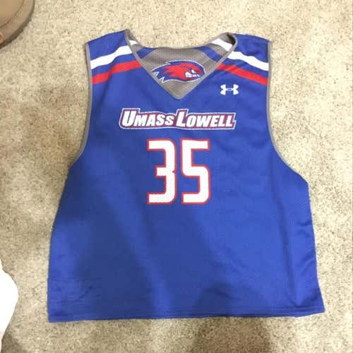 UMass Lowell Team Issued Pinnie