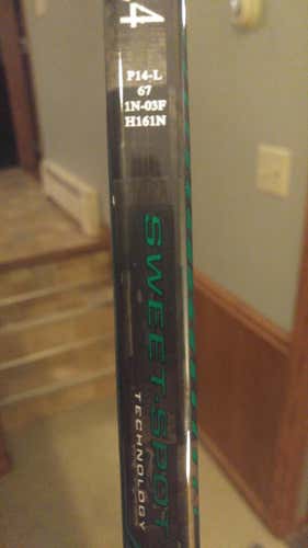 New Bauer Nexus 1N Griptac Stick LH p14 67 flex.