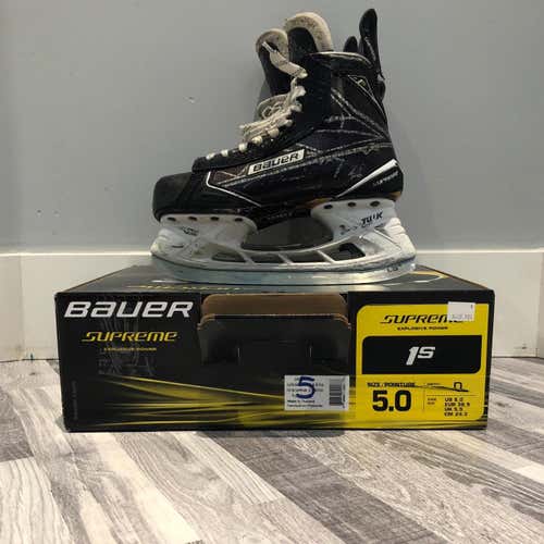 5.0 Bauer 1s Skates