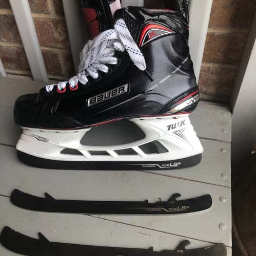 Like New Bauer Vapor 1x ( 2.0 )Skates (2 Pair LS5 Black Steel) 8.5D