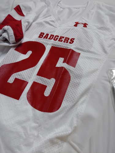 New x-large youth jersey