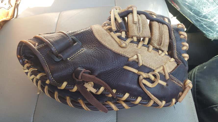 Mizuno 1st Basemans Glove