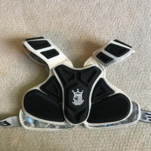 Brine King IV shoulder Pads
