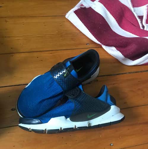 Nike Sock Dart Flyknit sz 9.5