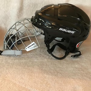 New Bauer 5100 Helmet Size Small