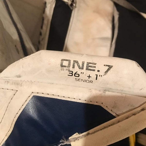 Bauer .7 Goalie Leg Pads