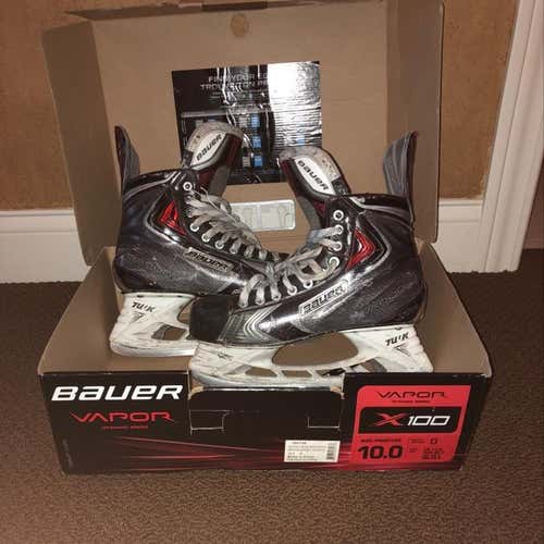 Bauer Vapor X100 Skates