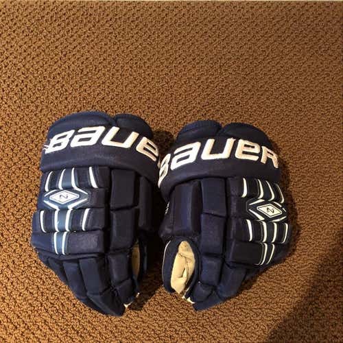 Bauer Nexus 800 Gloves