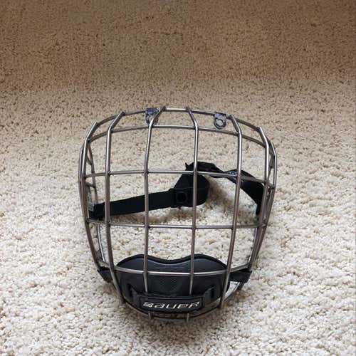Bauer Cage