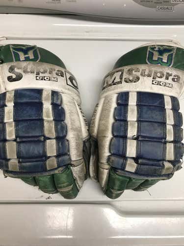 CCM Gloves
