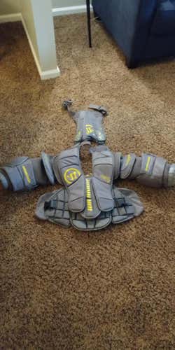 Warrior Goalie Chest Protector Junior (or best offer)