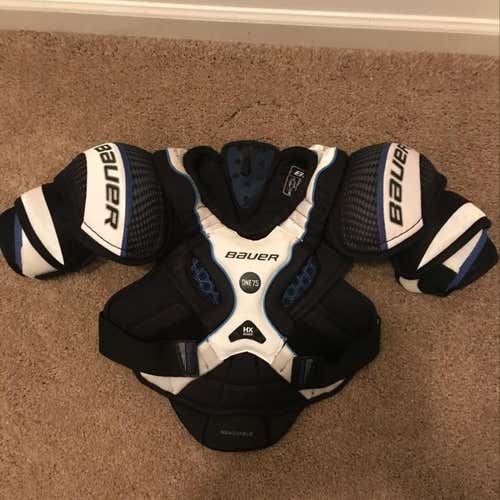 Bauer One 75 Shoulder Pads Junior Large