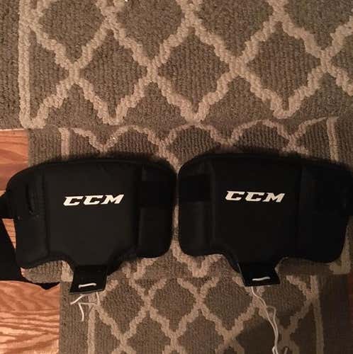 CCM Junior Thigh Guards