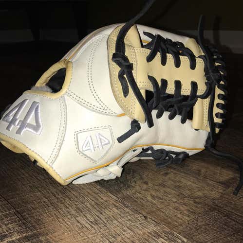 44 11.5" Signature Series