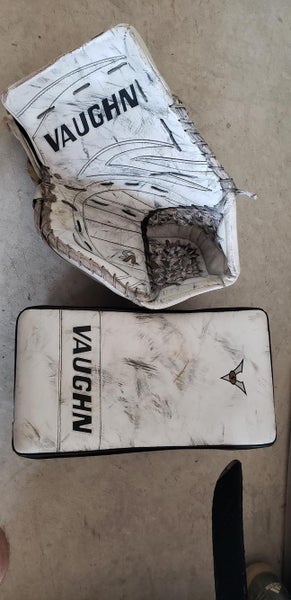 Vaughn V5 Goalie Glove & Blocker Regular Senior