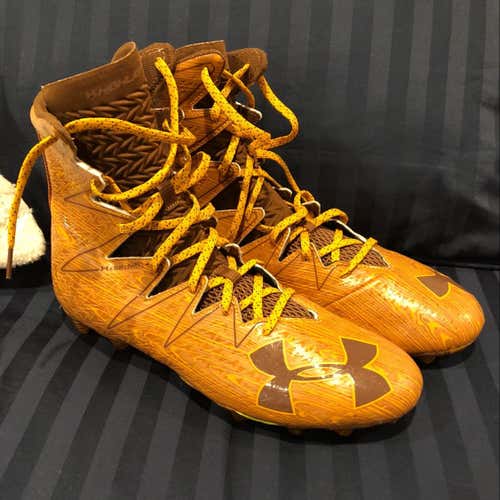 BN Under Armour Highlight LE Wood Stain Sz 13 NEEDS TO GO!