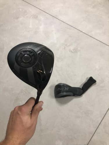 Cobra Driver LTD Black Righty