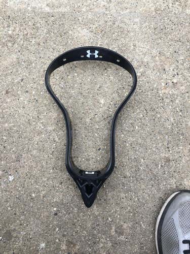Universal Under Armour Head