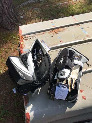 New Goalie Glove & Blocker Regular Senior