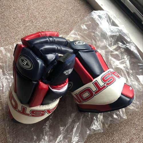Authentic ‘02 Team USA Olympic Gloves