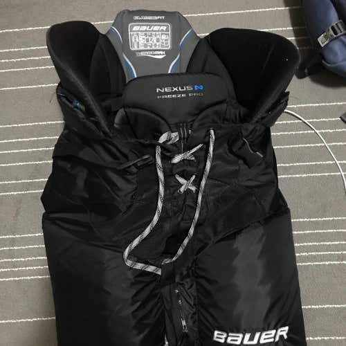 Bauer nexus freeze pro large