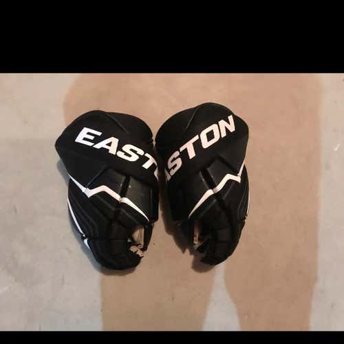 hockey gloves