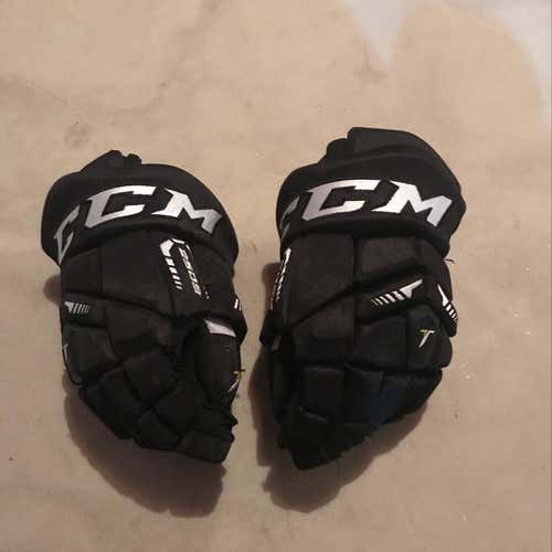 hockey gloves