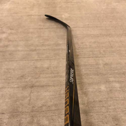 *Used Twice* Bauer 1S Stick, Right, 77 Flex, Ovechkin P92 Curve