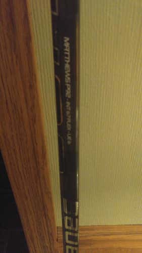Brand New Bauer 1s Stick LH P92 grip 67 flex Intermediate